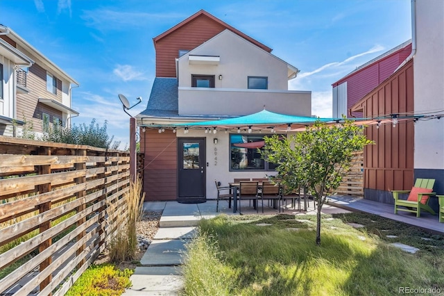 view of front of house with a patio