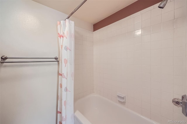 full bathroom featuring shower / bathtub combination with curtain