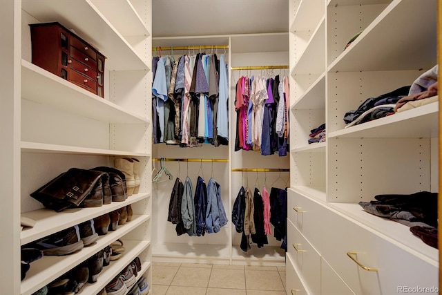 22739 E Prentice Pl, Aurora, CO 80015 - spacious closet with tile patterned floors