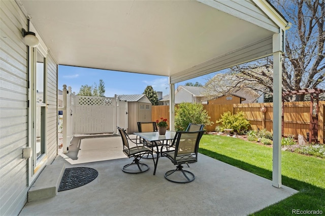 411 S Cody Ct, Lakewood, CO 80226 - view of patio featuring outdoor dining area