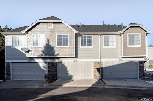 view of front facade featuring a garage