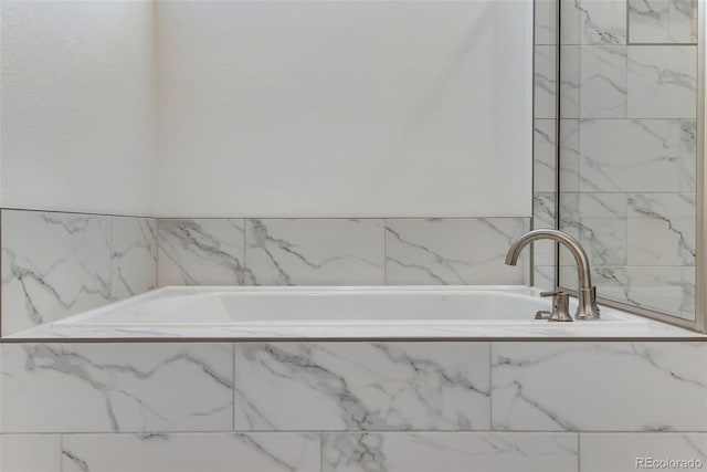 24563 E 34th Ave, Aurora, CO 80019 - full bath featuring a bath