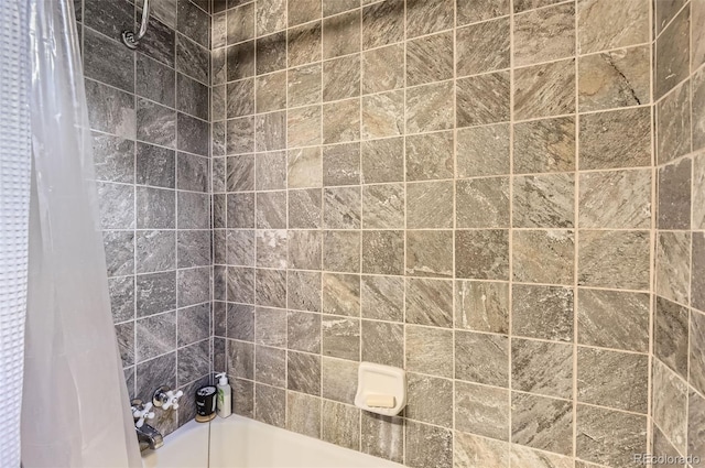 1697 W Powers Ave, Littleton, CO 80120 - full bathroom with shower / bath combo with shower curtain
