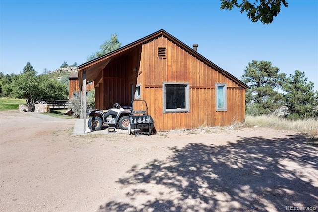 view of outbuilding