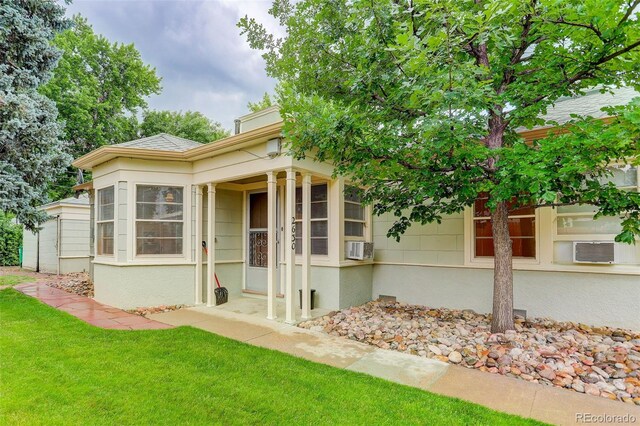 exterior space with a front yard