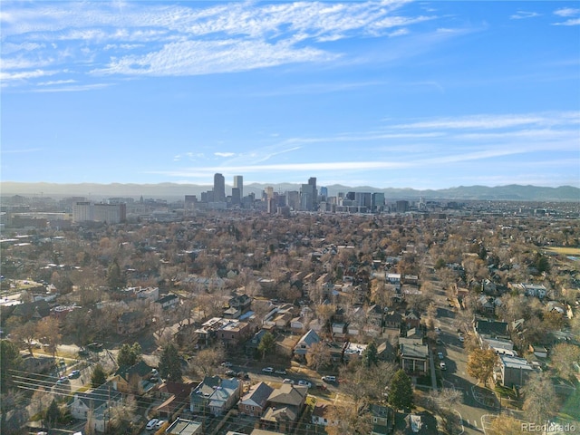 bird's eye view featuring a mountain view