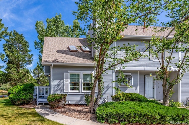 3912 S Richfield Way, Aurora, CO 80013 - view of front facade with roof with shingles and a deck