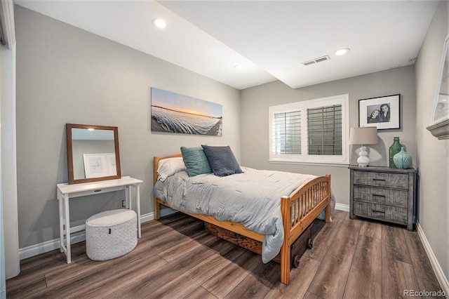 8548 Winter Berry Dr, Castle Pines, CO 80108 - bedroom with wood finished floors, baseboards, and recessed lighting