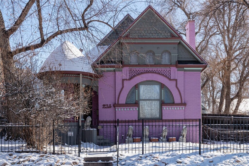 234 S Washington St, Denver, CO 80209 - victorian house with a balcony