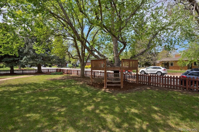 2500 Locust St, Denver, CO 80207 - view of yard