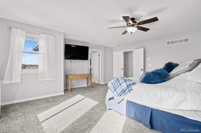 bedroom featuring carpet and ceiling fan