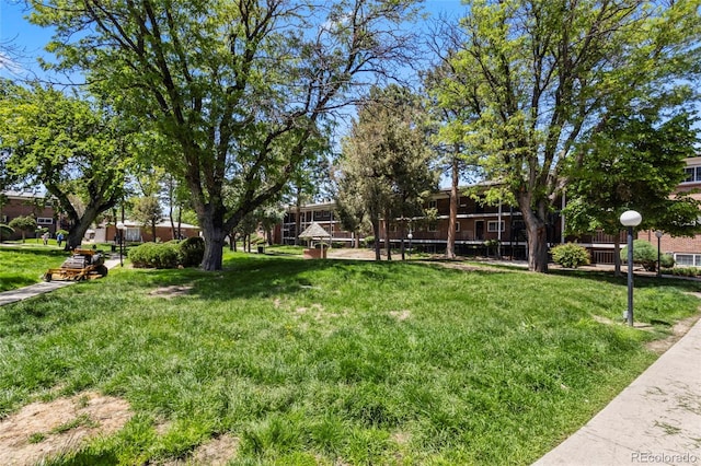 6800 E Tennessee Ave Unit 541, Denver, CO 80224 - view of green lawn