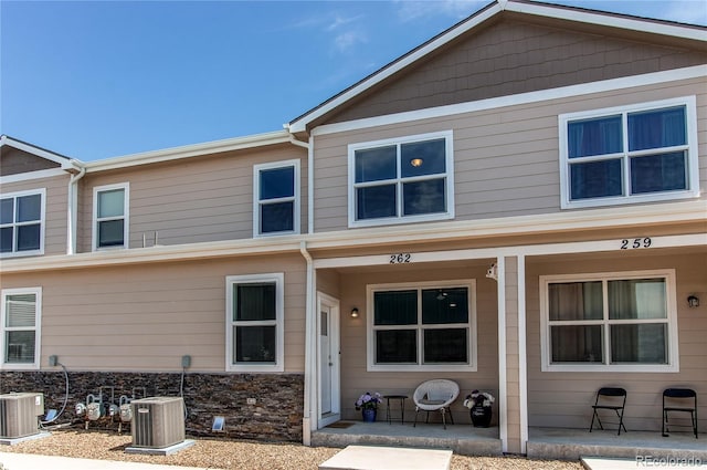 262 S 4th Ct, Deer Trail, CO 80105 - view of property featuring covered porch and stone siding