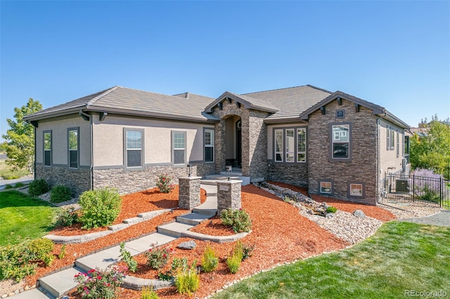 view of front of property with a front lawn