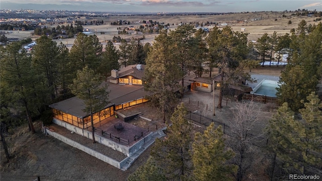 view of aerial view at dusk