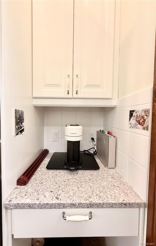 185 Wildrose Ct, Woodland Park, CO 80863 - detailed view of decorative backsplash