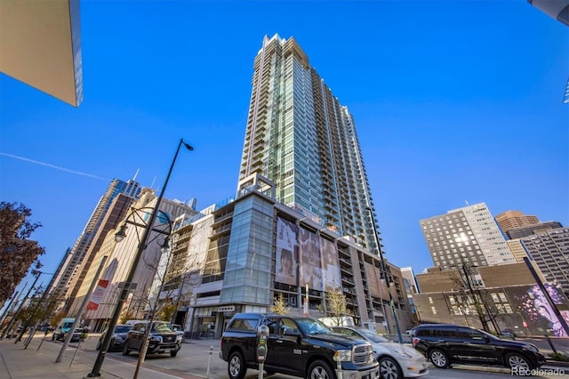 891 14th St Unit 3108, Denver, CO 80202 - view of property featuring a city view