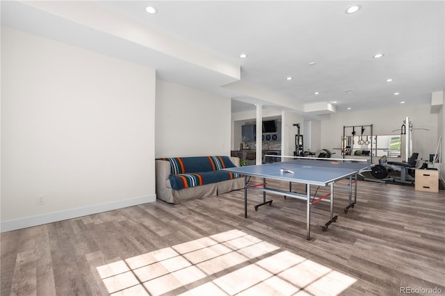 8691 S Sicily Ct, Aurora, CO 80016 - rec room featuring recessed lighting, wood finished floors, and baseboards