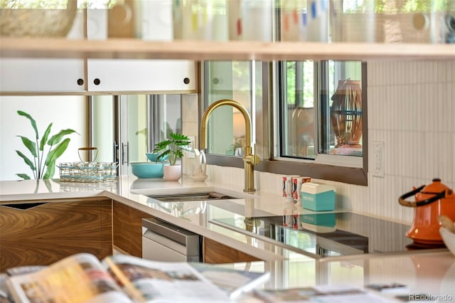 5450 Mohawk Rd, Littleton, CO 80123 - balcony with a sink