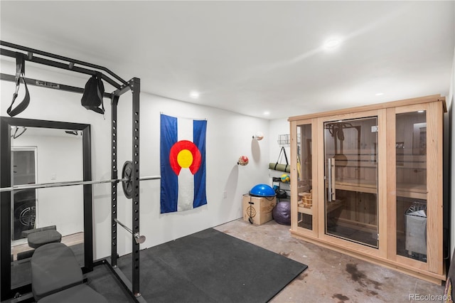 332 S Franklin St, Denver, CO 80209 - workout room featuring recessed lighting