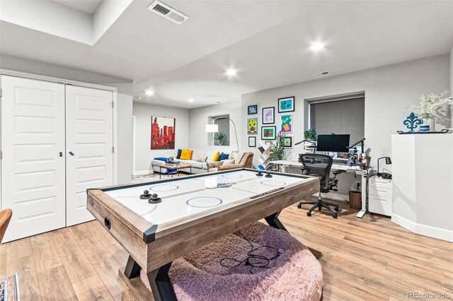 17335 W 94th Ave, Arvada, CO 80007 - playroom featuring light wood-style flooring, recessed lighting, a desk, and baseboards