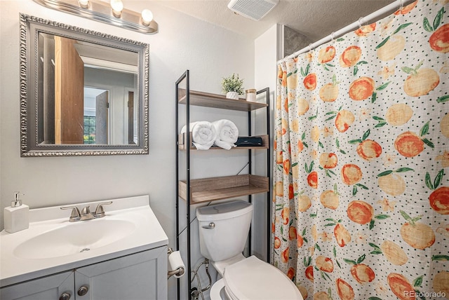 12632 James Ct, Broomfield, CO 80020 - bathroom featuring vanity, a shower with shower curtain, and a textured ceiling