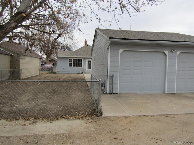 view of front of home featuring a garage