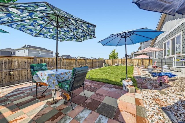 6924 E 118th Pl, Thornton, CO 80233 - view of patio / terrace featuring outdoor dining space