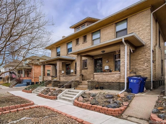 view of front of house with covered porch