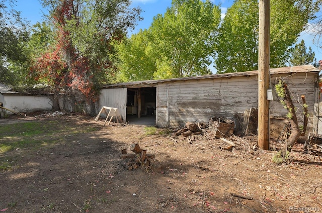 view of outdoor structure