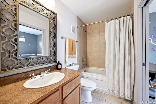920 S Locust St Unit E, Denver, CO 80224 - full bath with vanity, shower / bathtub combination with curtain, and tile patterned flooring