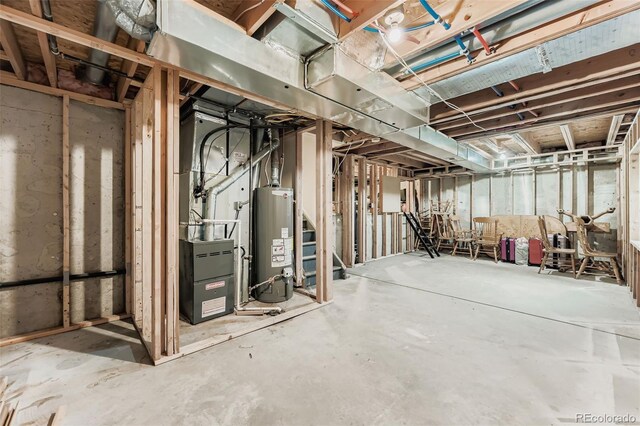 9559 Elizabeth Ct, Thornton, CO 80229 - unfinished below grade area featuring gas water heater