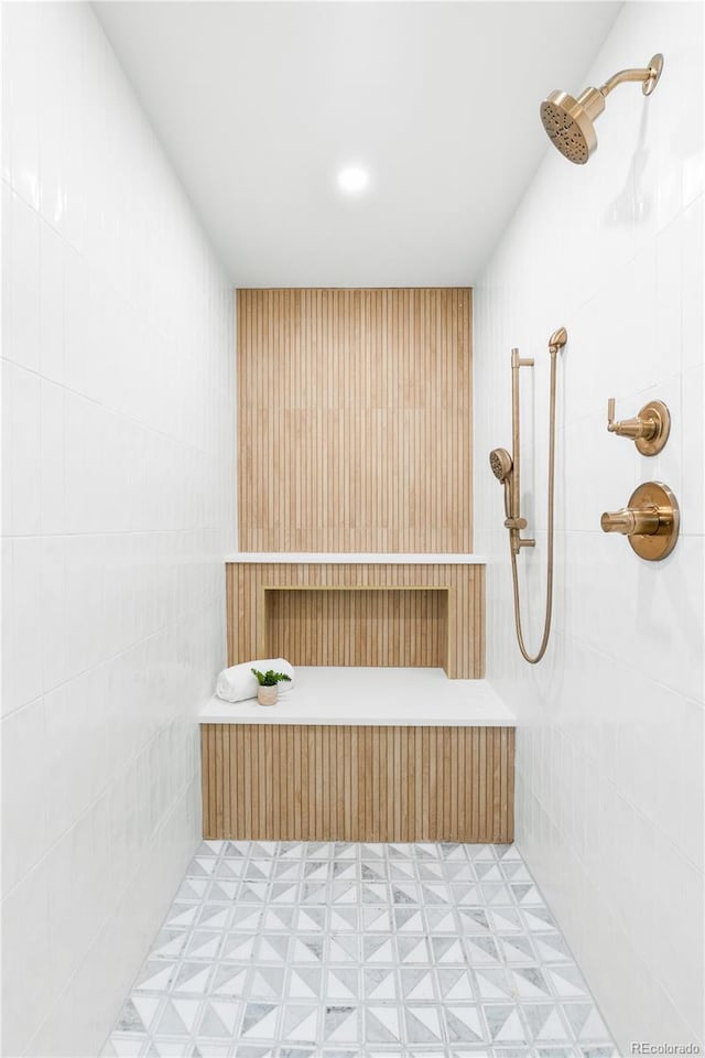 11010 W 29th Ave, Lakewood, CO 80215 - bathroom featuring tiled shower