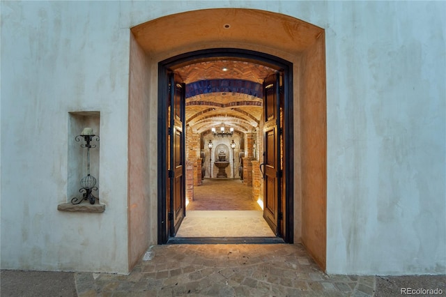 7944 Dante Dr, Littleton, CO 80125 - hall featuring arched walkways