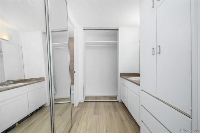 1196 N Grant St Unit 705, Denver, CO 80203 - closet with a sink