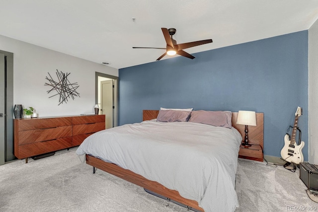 bedroom featuring a ceiling fan and carpet floors