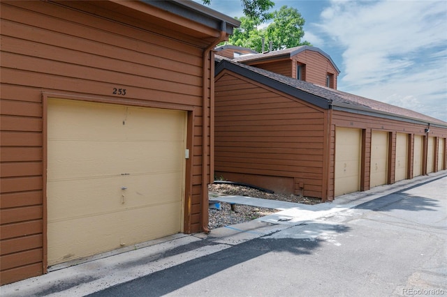 2685 S Dayton Way Unit 253, Denver, CO 80231 - view of garage