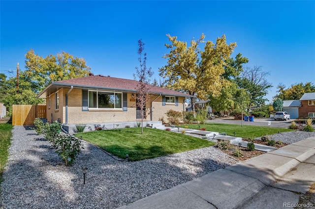 view of front of house featuring a front yard