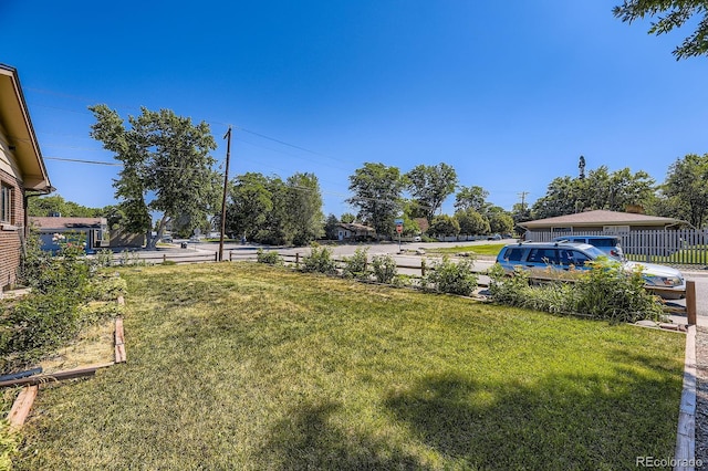 6710 W Nevada Pl, Lakewood, CO 80226 - view of yard