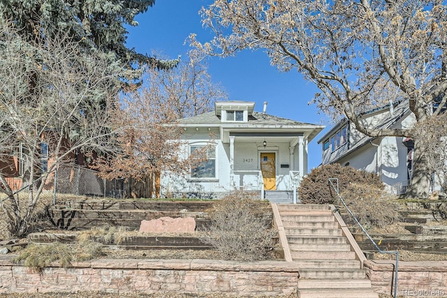 view of front of property