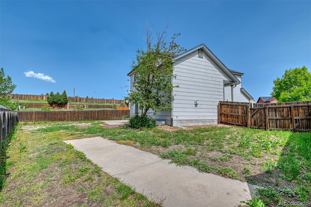 5831 Moon Ridge Dr, Colorado Springs, CO 80922 - view of yard