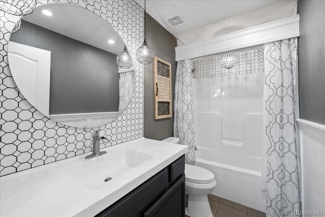 115 Quandary Ave, Berthoud, CO 80513 - full bathroom featuring vanity, shower / bathtub combination with curtain, and tasteful backsplash