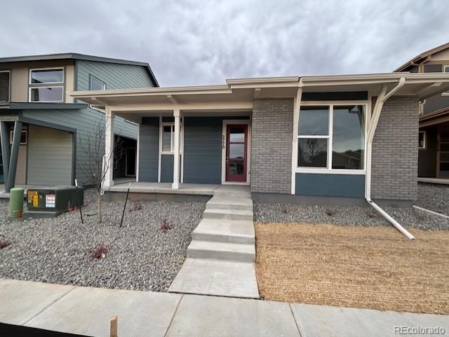 view of front of house with a porch