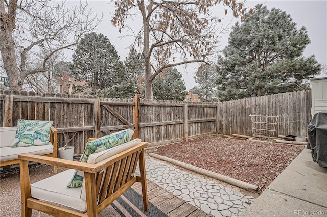 exterior space featuring an outdoor hangout area