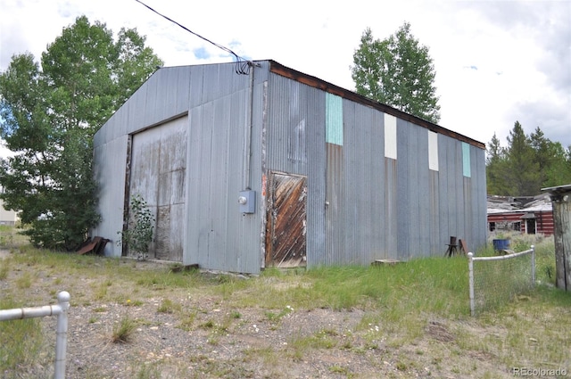 view of outdoor structure