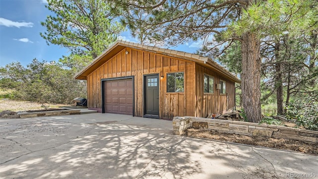 2231 Meadow Green Cir, Franktown, CO 80116 - detached garage with driveway