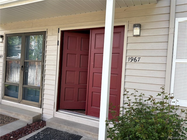 1967 S Oakland Way, Aurora, CO 80014 - property entrance featuring a porch