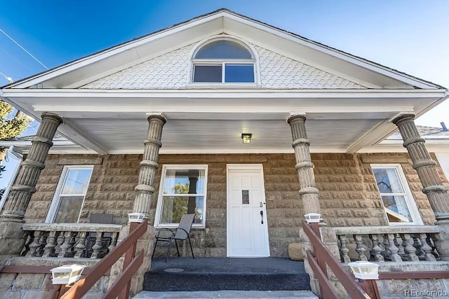 view of front of home featuring a porch