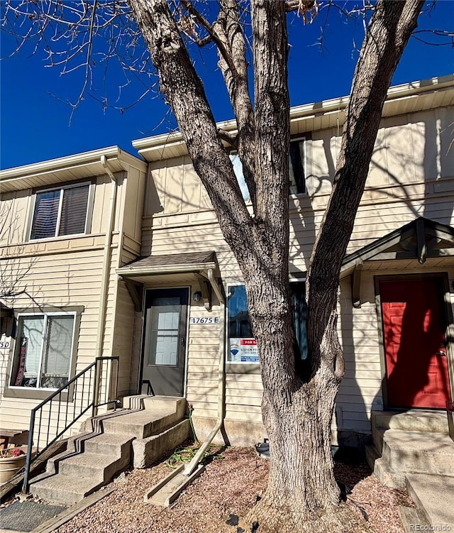 view of front of house