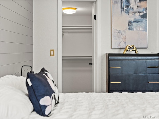 bedroom with a closet